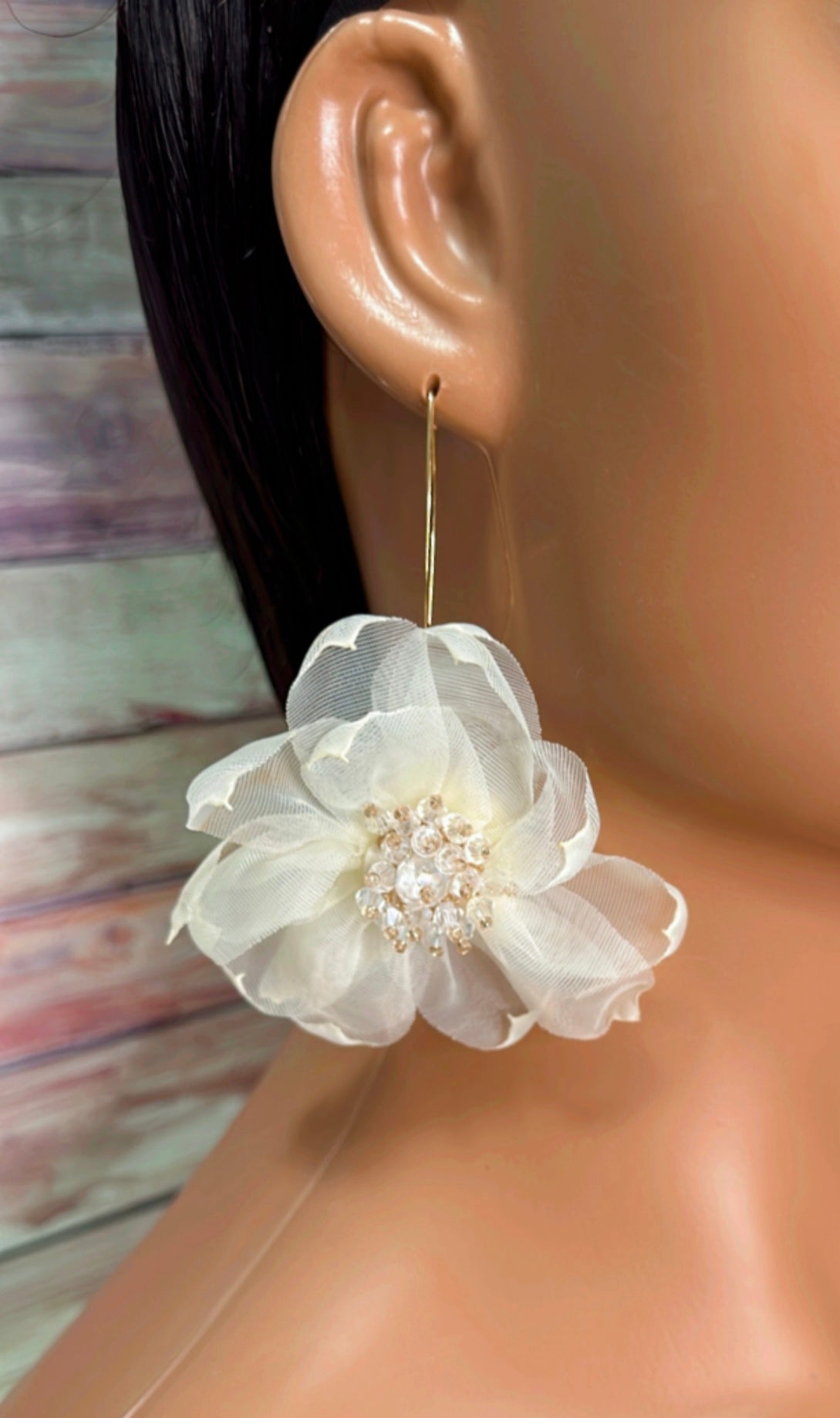 Ivory Flowers - Myparadisejewelsboutique