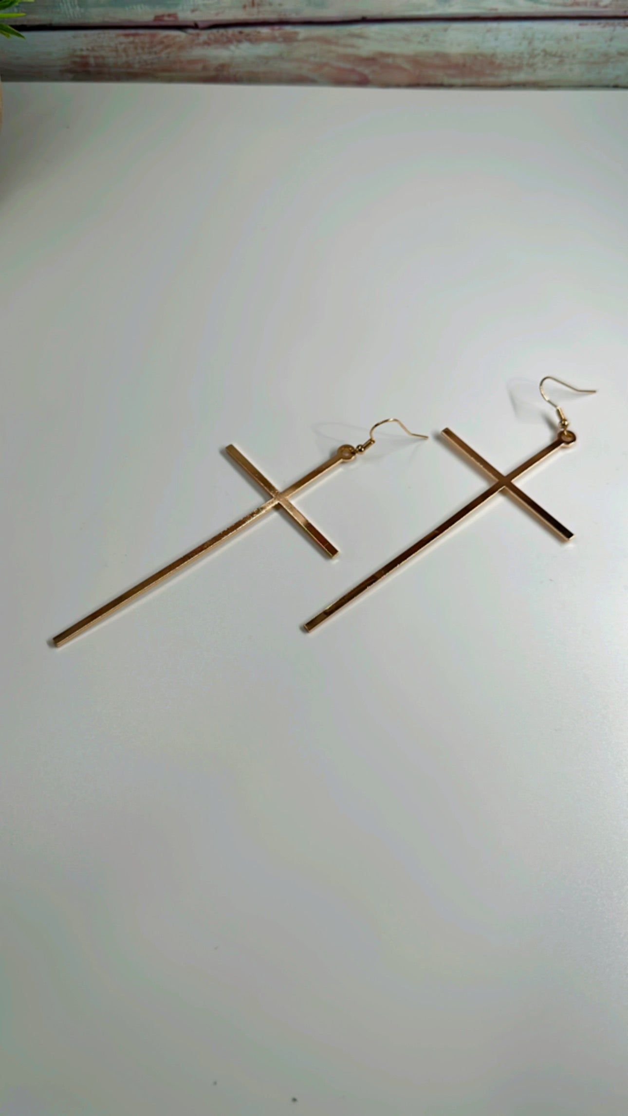 Crossed(Gold) - Myparadisejewelsboutique